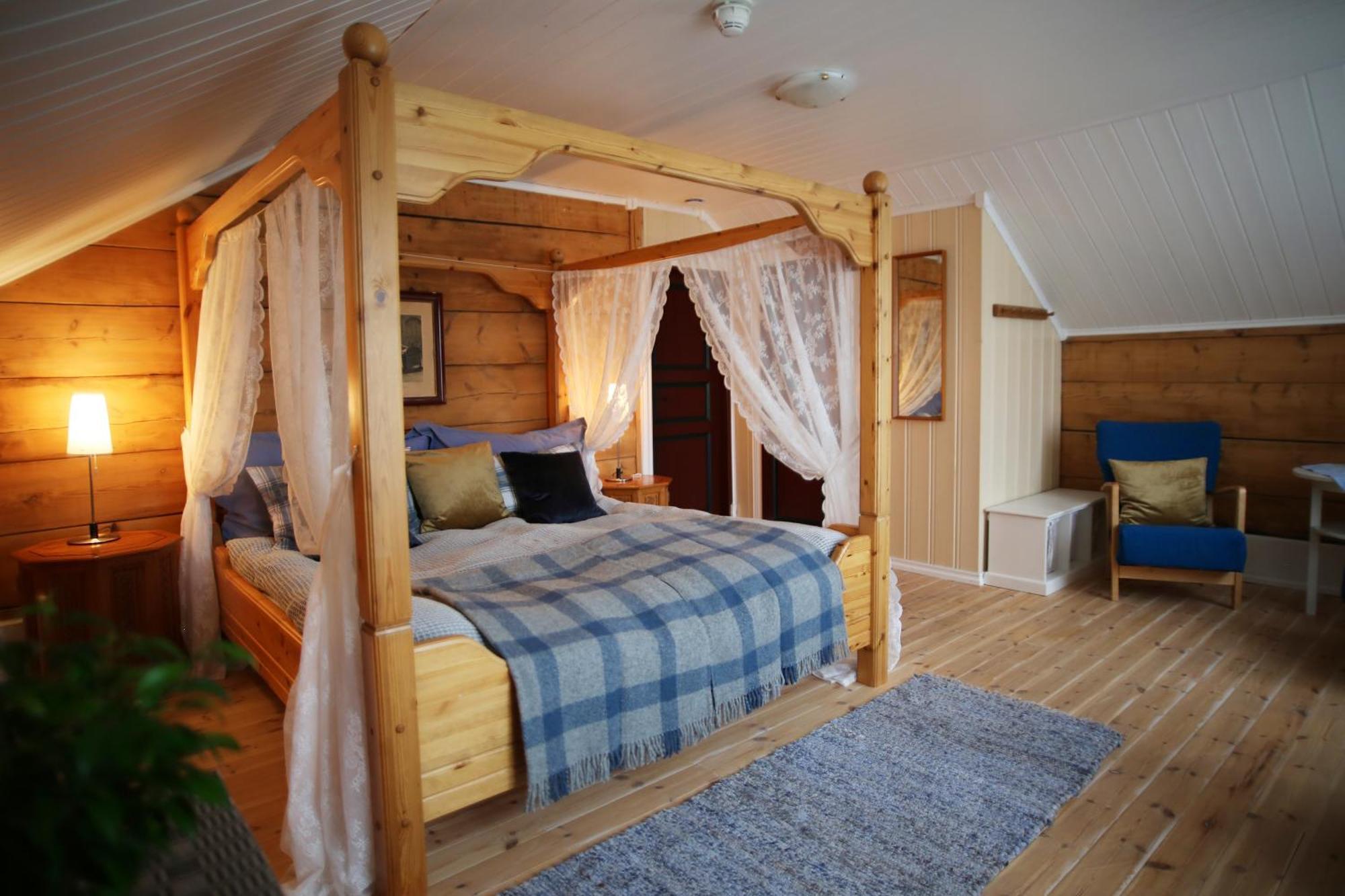 Helgaker Gard Hotel Gran ภายนอก รูปภาพ